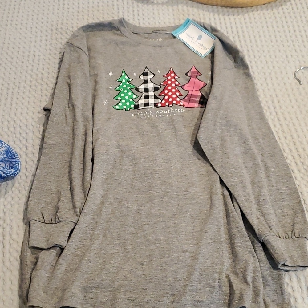 NWT Simply southern ‘messy and bright’ long sleeve shirt Size YM (#20)